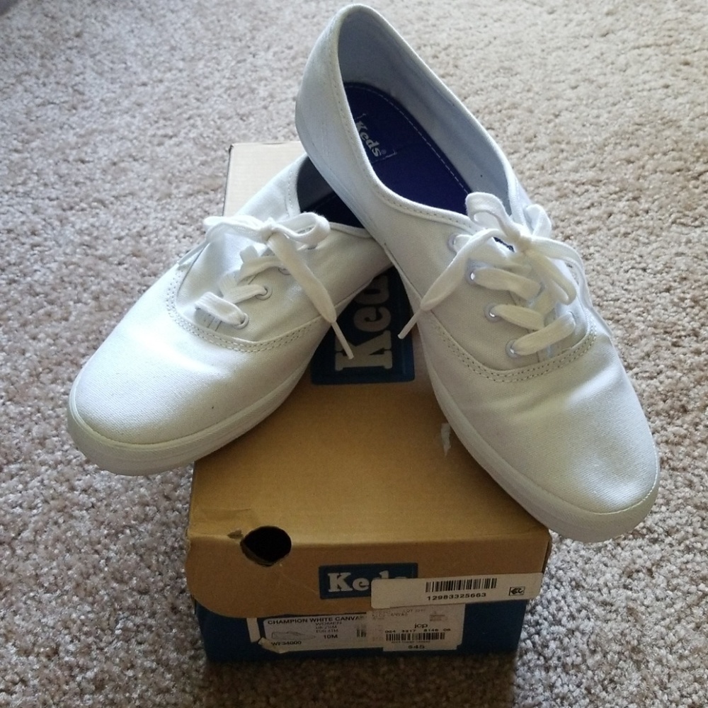 KEDS White Canvas shoes